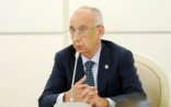 Abutalıbov yanmış binanın sakinlərini meriyaya yığıb