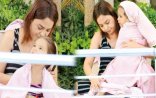 Ebru Gündeş qızı ilə hovuzda