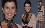 Beren Saat açılışa elə bir geyimdə gəldi ki...