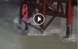 Neftçinin cansız bədəni su üzünə belə çıxdı - Video