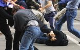 Metronun qarşısında qanlı dava: Ölən var
