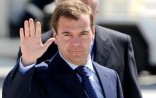 Rusiyanın baş naziri Medvedev - Yerevana getdi