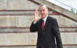 Ərdoğan baxdı: cangüdənləri ABŞ-da davaya girdi - Video