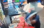 Azərbaycanda marketə quldur basqını
