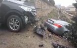 Bank sahibinin oğlu qəza törətdi – AA nişanlı maşın dərəyə aşdı (FOTO)
