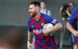 Messi “Barselona”nı tərk edəndən sonra İngiltərəyə yollanacaq - İDDİA
