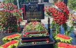 Surət Hüseynovun məzardaşına bu sözlər yazıldı - Foto