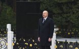 İlham Əliyev Heydər Əliyevin məzarını ziyarət etdi - Fotolar
