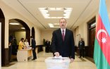 İlham Əliyev ailəsi ilə Xankəndidə səs verdi - Video