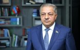 Cavanşir Feyziyev Cəmil Həsənlini tənqid etdi : Onun 