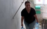 “Hamı vedrə əlində küçələrdədir...” - Video