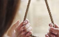 Bakıda 20 yaşlı tələbə qız özünü asdı