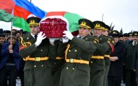 Qanuna hərbçilərin dəfni haqda dəyişiklik edildi