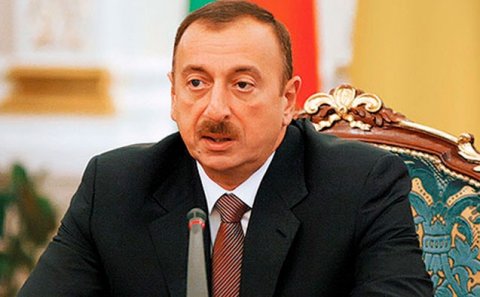 Polad Bülbüloğlu “Şərəf” ordeni  aldı