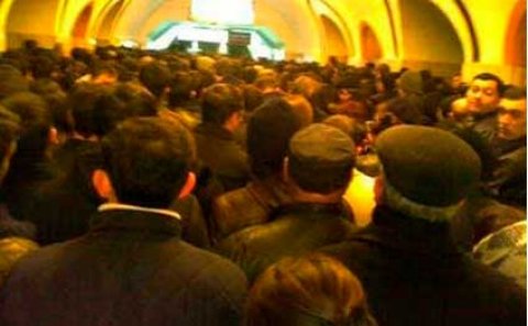 Bakı metrosunda həyəcan
