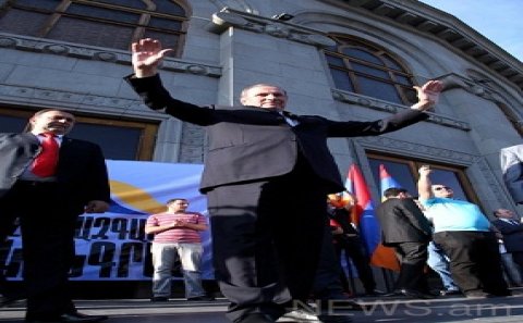 Ermənilər ayağa qalxdı VİDEO,FOTO