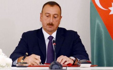 Prezident Məmmədbağır Əliyevi təltif etdi