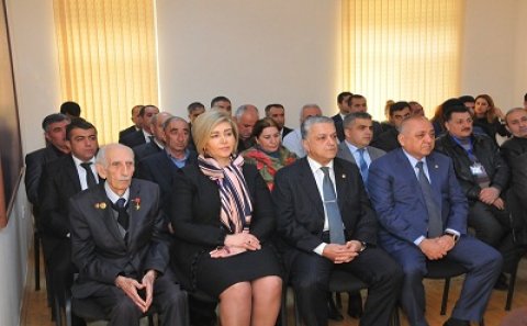 Asif Əsgərov Çernobıl əlilləri ilə görüşüb