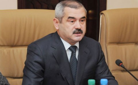 Polkovnik sirləri açdı