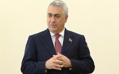 Cavid Qurbanov qanunsuz tikililərdən danışdı