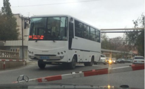 Orta tutumlu avtobusların xidmətinə qadağa