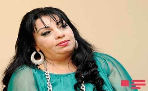Müğənni Maral Tahirqızı məhkəmə zalında həbs edilib