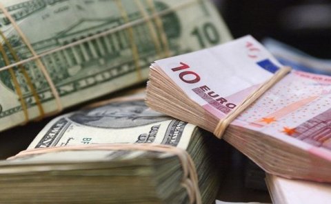 Dollar yenə bahalaşır, avro ucuzlaşır