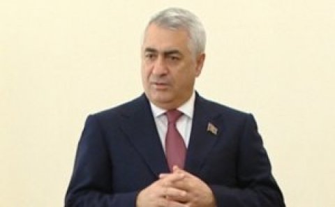 “Yaxın günlərdə yeni qatarlar gətiriləcək"