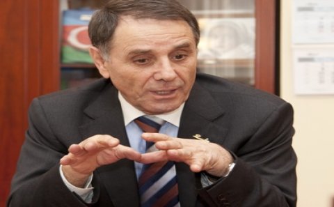 “İrad tutub ki, sən niyə ölkənin başçısı ilə şəkil çəkdirmisən”