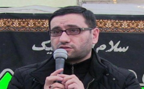 ”Qadına geyimə görə yox, ağlına görə qiymət vermək lazımdır”