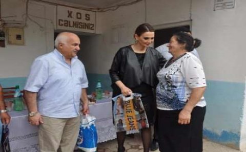 Millət vəkili Əlibəylidə müəllimlərlə görüş keçirib