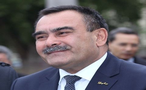 Universitet rektoru imtahada 100 bal toplayan tələbələrə pul mükafatı verir