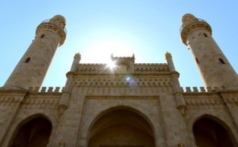 Təzə Pir məscidində Ramazan bayramı namazı qılınıb