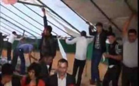 Toy mağarını sökən gənci 