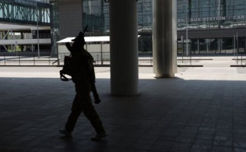 Aeroportda ATIŞMA: – 3 ölü