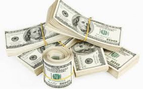 Dollar ucuzlaşdı, avro bahalaşdı
