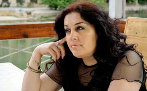 Elza İlhaməni məhkəmə ilə hədələdi: 