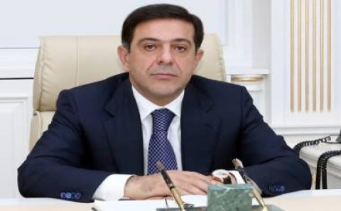 Avtoş icra başçısının maşını cərimə meydançasına aparıldı