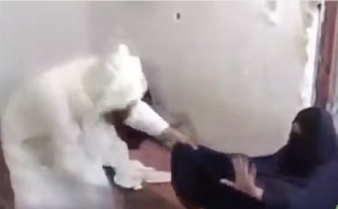 İslam adından istifadə: “Qadınları döyün”-VİDEO