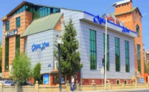 Şadlıq sarayıda dava: toy sahibləri administratoru döydü...