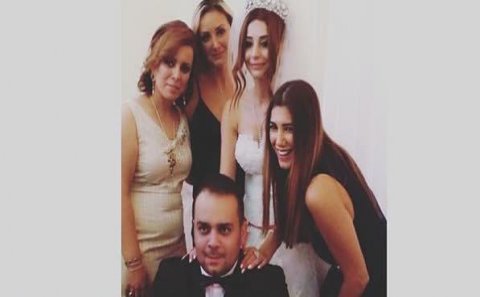 Türkiyəli müğənni Bakıda toyda