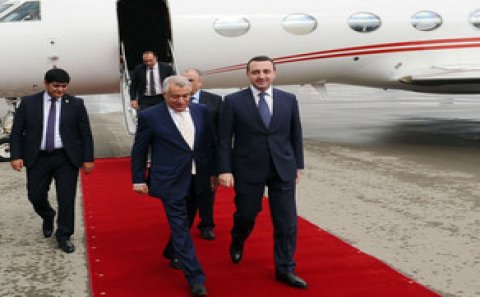Gürcüstanın baş naziri  Azərbaycanda səfərdədir