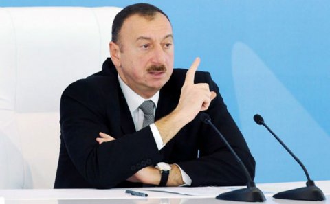“Buna rüşvət demək olmaz, əsl reketlikdir”