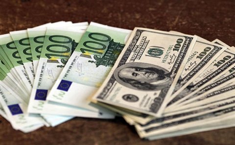 Dollar bahalaşdı, avro ucuzlaşdı