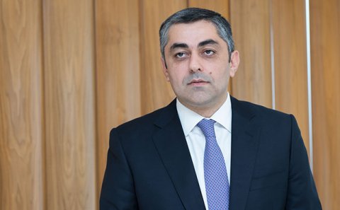 Nazir əvəzi Misir Mərdanovun qardaşını işdən çıxardı