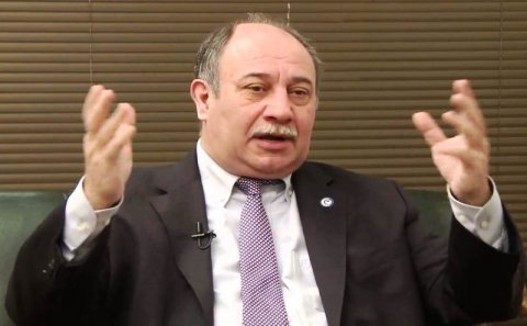 “Cahangir Əsgərovu divara dirəməsən, qiymətləri salan deyil”