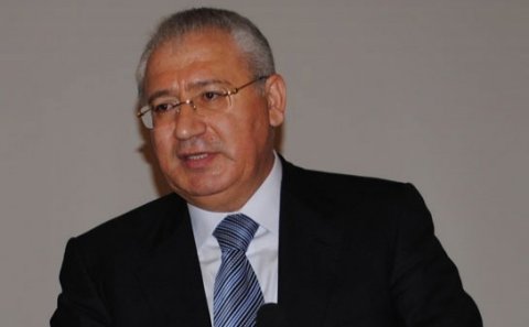 Nazirliyin şöbə müdiri işdən çıxarıldı