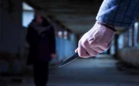 18 yaşlı qızı bıçaqladılar-Samuxda dəhşət
