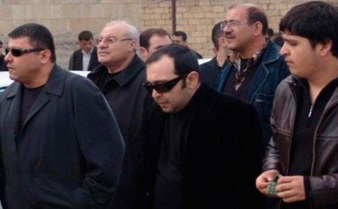 Azərbaycanlı “qanuni oğru” hava limanında qanlı qırğın törətdi - Video