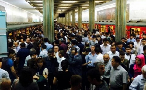 Bakı metrosunda ölüm hadisəsi baş verib